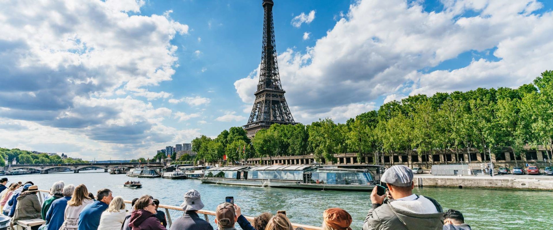 How much is a boat tour in paris?