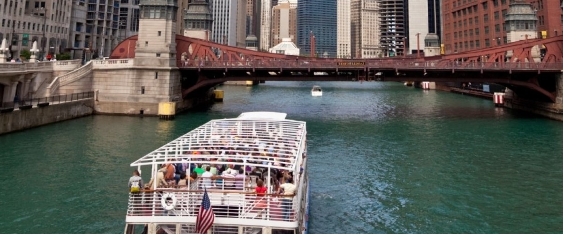 How much does it cost to ride a boat in chicago?