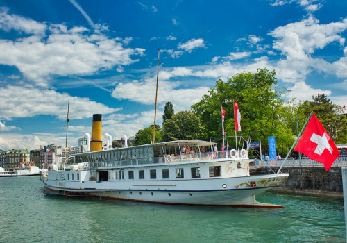 Navigating The Waves: How To Choose The Right Outdoor Flag Size For Your Boat Tour